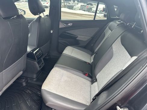 Used 2023 Volkswagen ID.4 Pro image 22