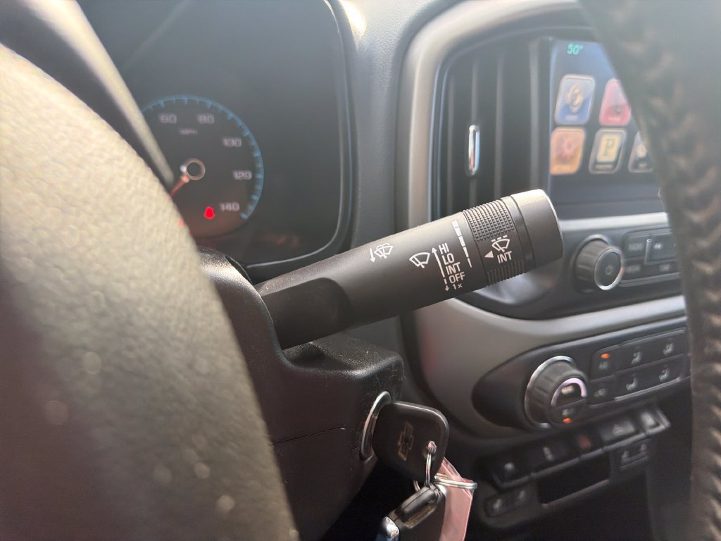 Used 2016 Chevrolet Colorado Z71 AWD/4WD image 9