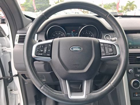 Used 2017 Land Rover Discovery Sport HSE AWD/4WD image 15