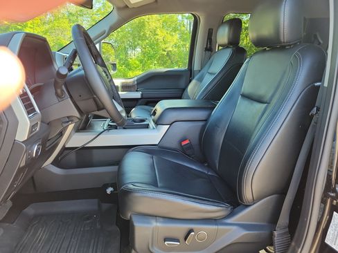 Used 2019 Ford F250 Lariat w/ Chrome Package AWD/4WD image 14