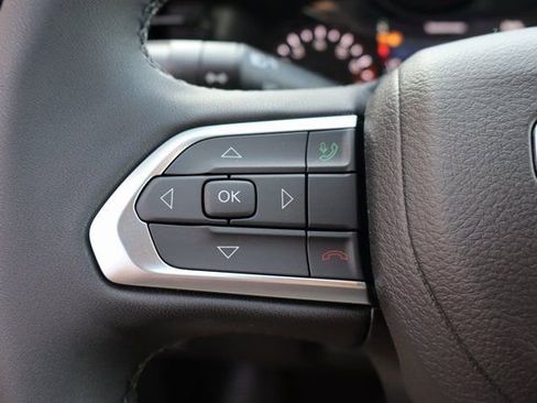 New 2026 Jeep Compass Limited image 13