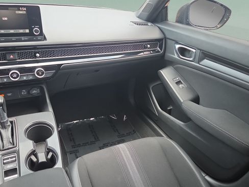 Used 2022 Honda Civic Sport image 14