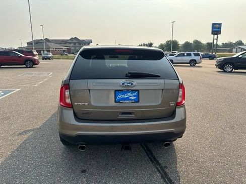 Used 2014 Ford Edge SEL w/ Equipment Group 204A AWD/4WD image 6