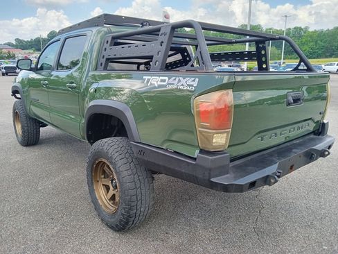 Used 2021 Toyota Tacoma TRD Off-Road w/ Technology Package AWD/4WD image 5