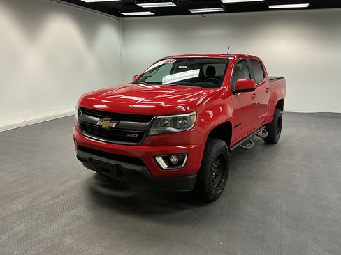 Used 2020 Chevrolet Colorado LT AWD/4WD image 1