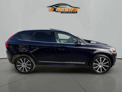 Used 2017 Volvo XC60 T6 Inscription w/ Climate Package image 7