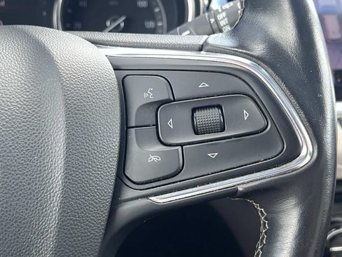 Used 2020 Buick Encore GX Essence w/ Experience Buick Package AWD/4WD image 24