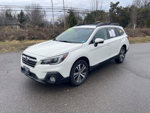 Used 2019 Subaru Outback 2.5i Limited image 1