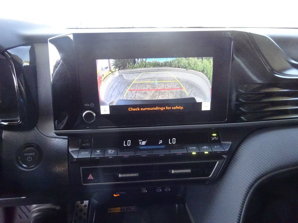 Used 2025 Toyota Camry SE FWD image 26