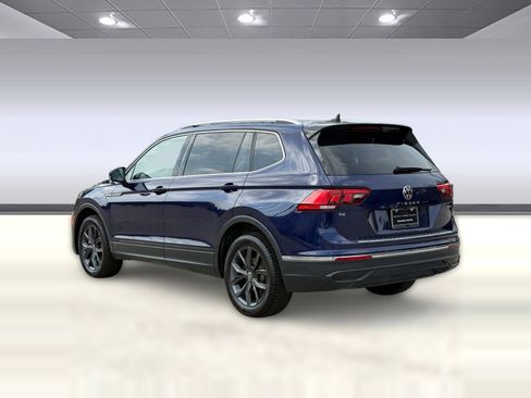 Used 2022 Volkswagen Tiguan SE AWD/4WD image 3