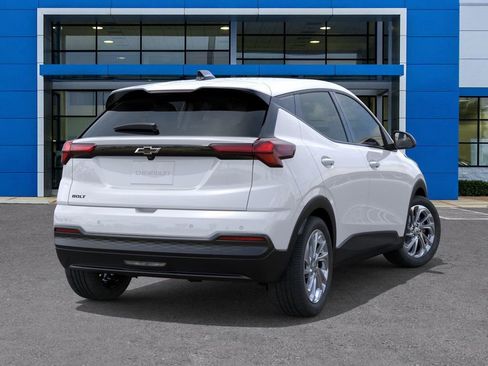 New 2027 Chevrolet Bolt LT image 4