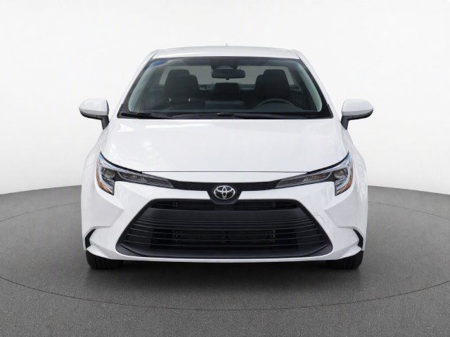 Used 2025 Toyota Corolla LE w/ Convenience Package FWD image 5