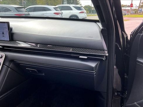 Used 2025 Genesis GV80 3.5T e-SC AWD/4WD image 23