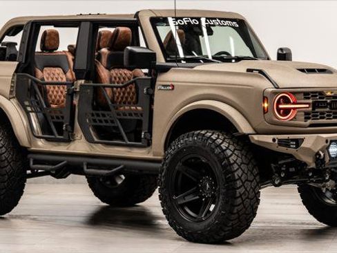 Used 2025 Ford Bronco Outer Banks AWD/4WD image 4