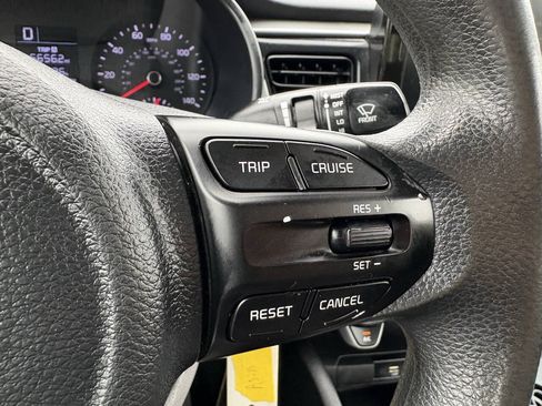 Used 2022 Kia Rio S FWD image 5
