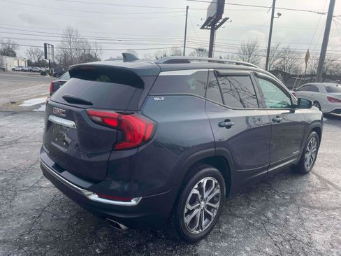Used 2018 GMC Terrain SLT image 4