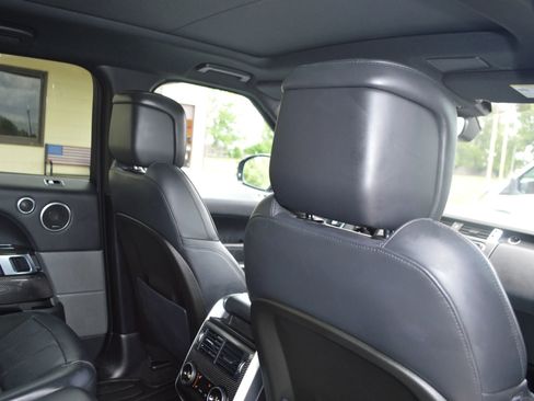 Used 2020 Land Rover Range Rover Sport HST image 27