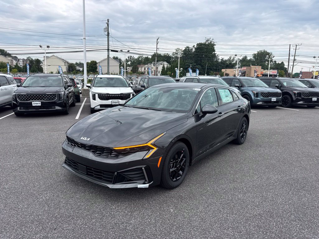 New 2026 Kia K5 LXS FWD image 1