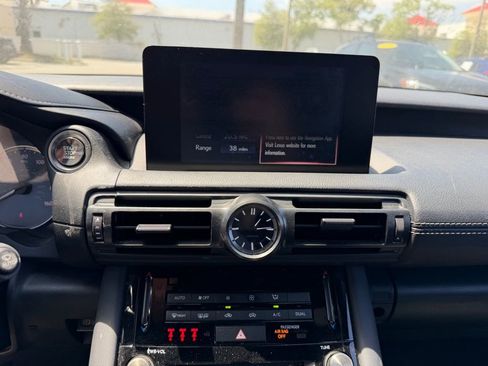 Used 2023 Lexus IS 300 w/ Comfort Package RWD image 26