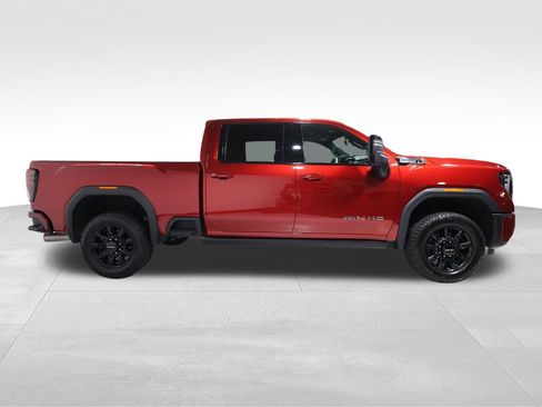 Used 2025 GMC Sierra 2500 AT4 w/ AT4 Premium Plus Package AWD/4WD image 5