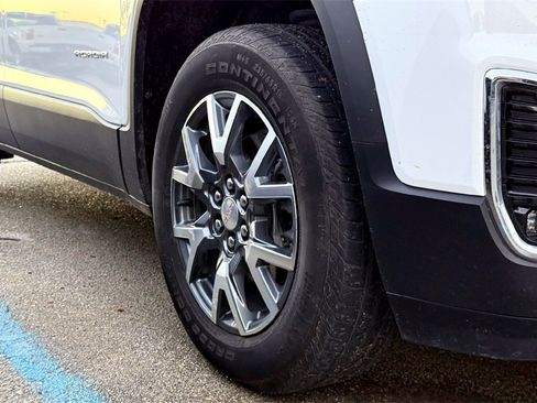 Used 2023 GMC Acadia SLT image 4