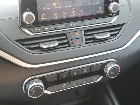 Used 2025 Nissan Altima 2.5 S image 20