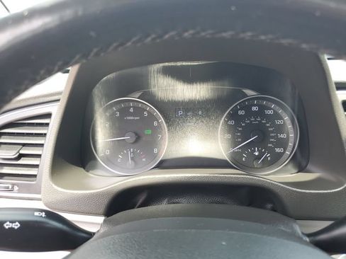 Used 2018 Hyundai Elantra Value Edition FWD image 22
