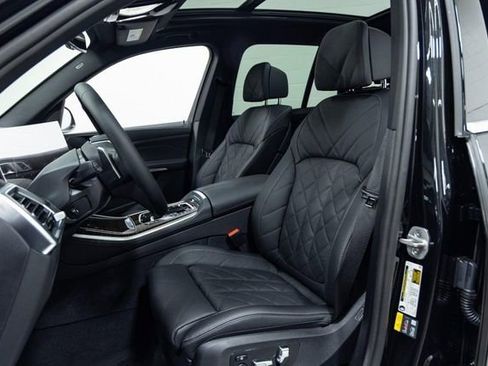 New 2026 BMW X5 xDrive50e w/ Climate Comfort Package image 24