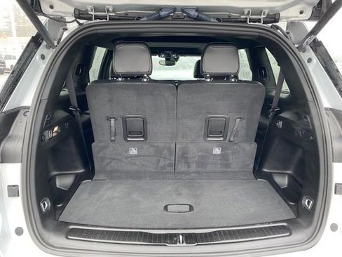 Used 2024 Jeep Grand Cherokee L Altitude image 10