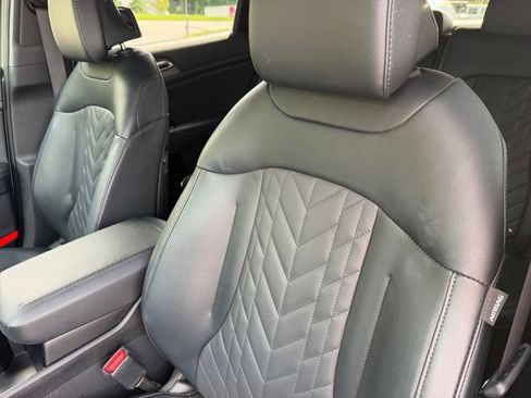 Used 2024 Kia Sportage X-Line w/ X-Line Premium Package AWD/4WD image 13