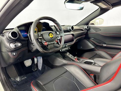 Certified 2022 Ferrari Portofino M RWD image 20