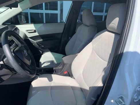 Used 2025 Toyota Corolla Cross L image 7