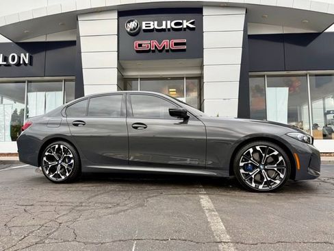 Used 2025 BMW 330i xDrive Sedan w/ M Sport Package image 1