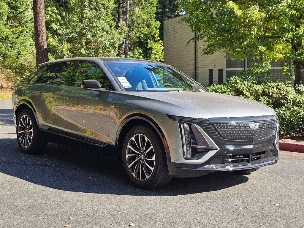 New 2027 Cadillac Lyriq Sport AWD/4WD image 7