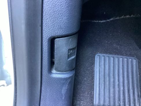 Used 2021 Ford F150 Lariat w/ Equipment Group 502A High image 60