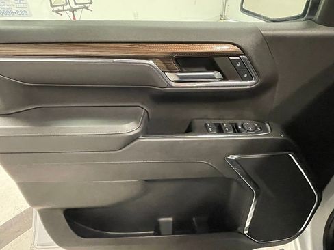 Used 2024 Chevrolet Silverado 1500 LT Trail Boss image 22