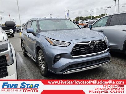 Used 2021 Toyota Highlander Platinum