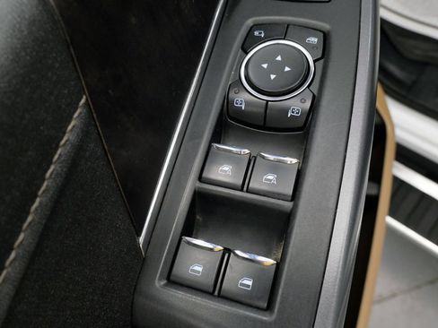 Used 2023 Ford F250 Lariat w/ Chrome Package AWD/4WD image 14