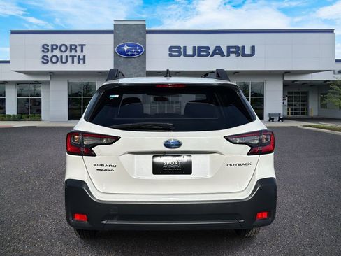 Used 2023 Subaru Outback Premium image 4