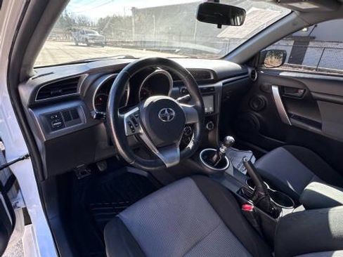 Used 2014 Scion tC FWD image 2