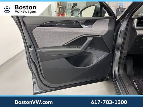 New 2025 Volkswagen Tiguan S image 27
