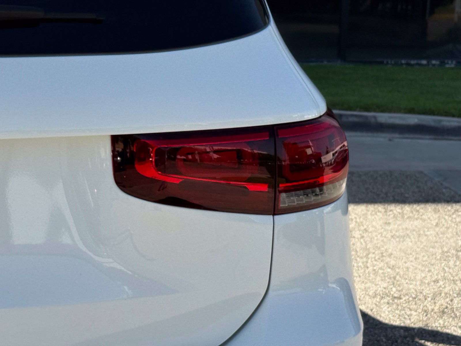 Used 2023 Mercedes-Benz GLB 250 image 13