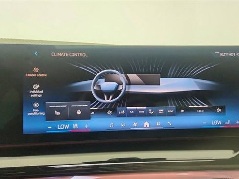 Used 2025 BMW i5 xDrive40 image 53