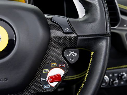 Used 2015 Ferrari 458 Spider image 25