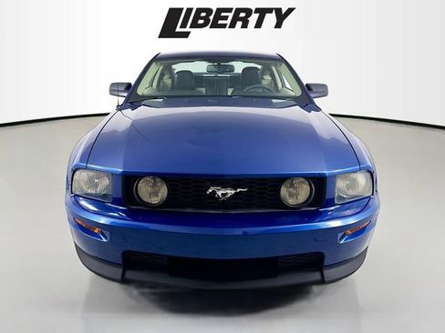 Used 2007 Ford Mustang GT image 2