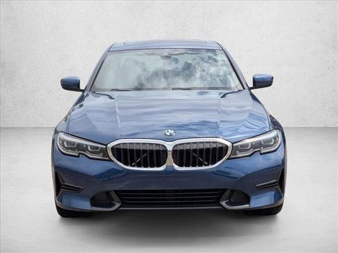 Used 2022 BMW 330i Sedan w/ Driving Assistance Package RWD image 2