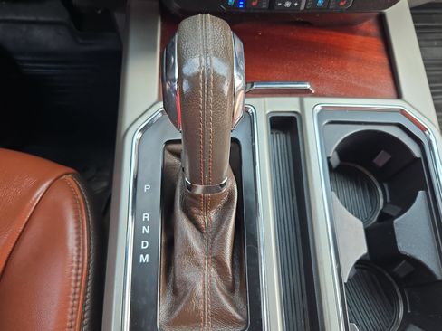 Used 2019 Ford F150 King Ranch w/ Equipment Group 601A Luxury AWD/4WD image 25