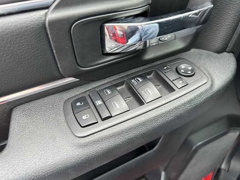 Used 2024 RAM 1500 Classic Warlock image 24