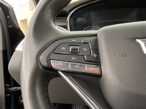 Certified 2024 Cadillac XT6 Luxury image 22