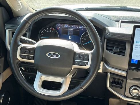 Certified 2022 Ford Expedition XLT image 14